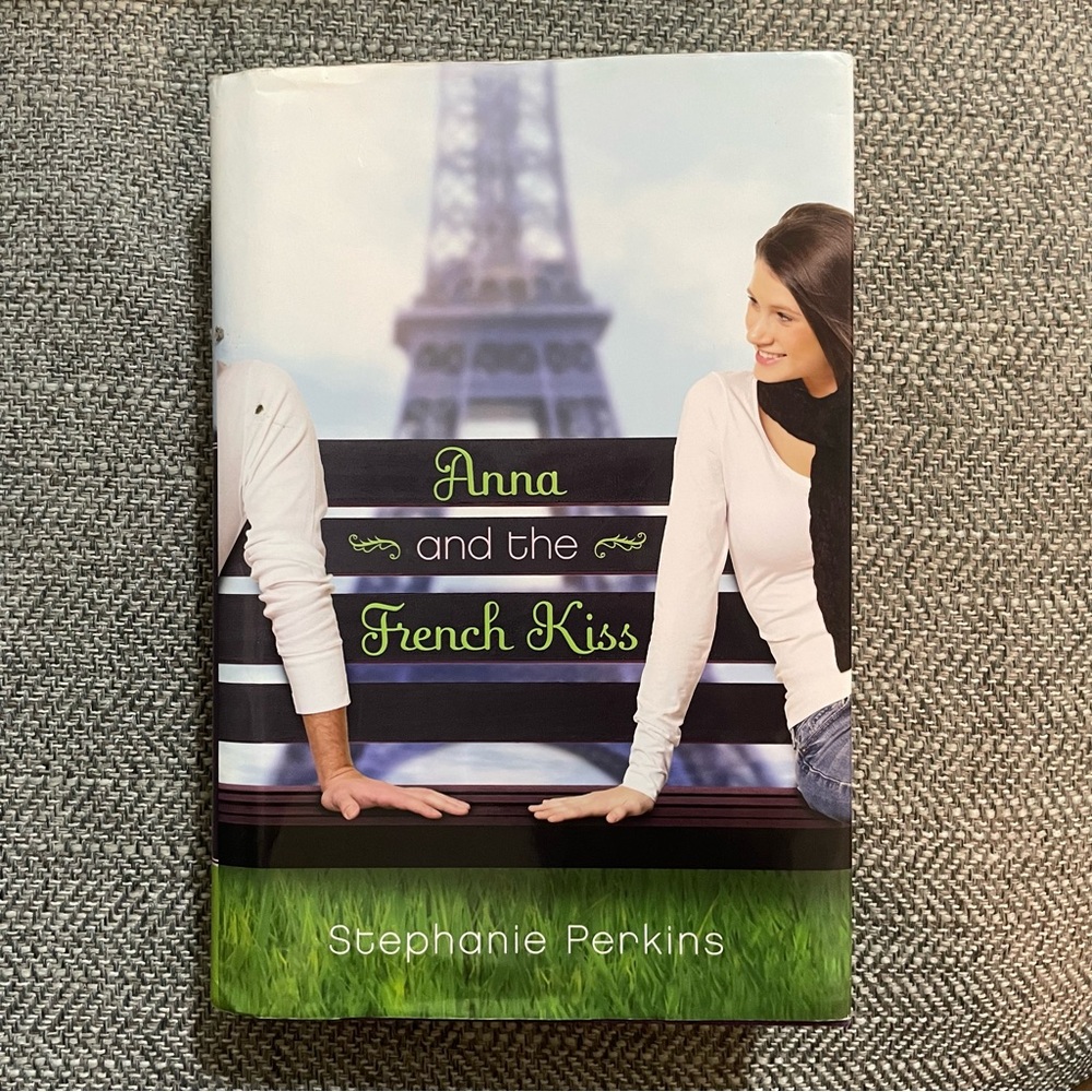🌼3 for 17🌼 Book : Anna and the French Kiss